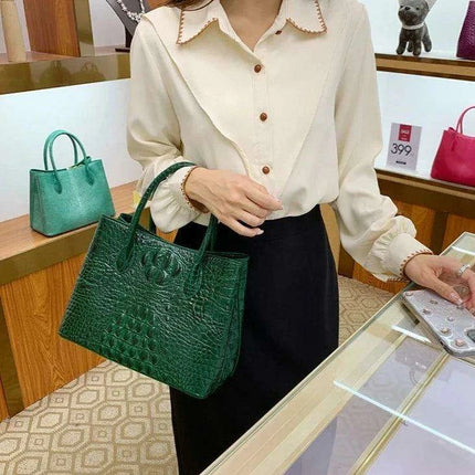 Elegant Crocodile-Embossed Leather Handbag for Sophisticated Women - Très Elite