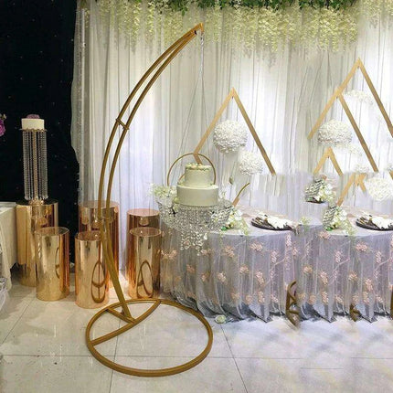 Elegant Crystal Chandelier Cake Swing Arch for Unforgettable Celebrations - Très Elite