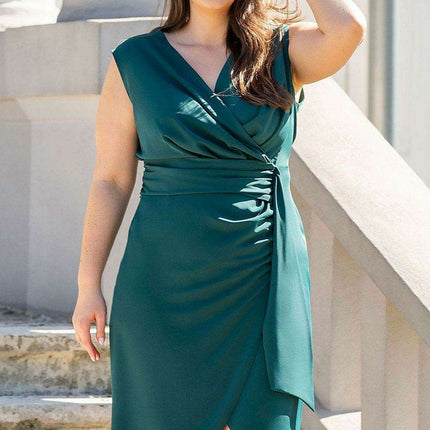 Elegant Curves Plus Size Wrap Dress for Effortless Style