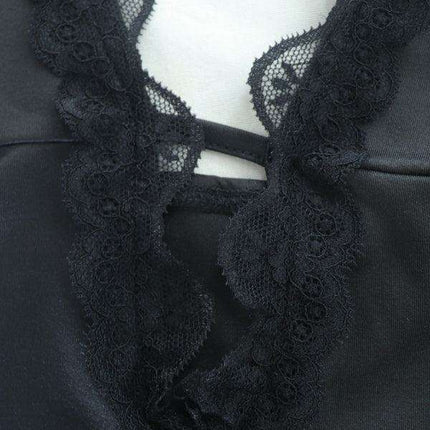 Elegant Curvy Fit Lace-Detail Bodycon Dress - Très Elite