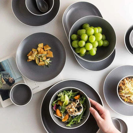 Elegant Customizable Gray Matte Ceramic Dining Collection for Memorable Gatherings - Très Elite