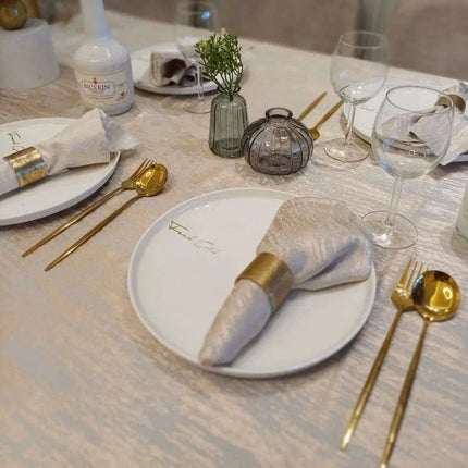 Elegant Designer Table Cloth and Napkin Set with Premium Quality Packaging - Très Elite