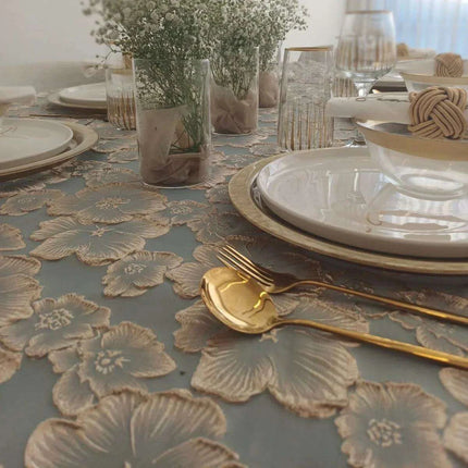 Elegant Designer Table Cloth and Napkin Set with Premium Quality Packaging - Très Elite