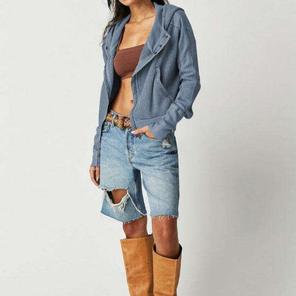 Elegant Ease Zip-Up Hoodie with Functional Pockets - Très Elite