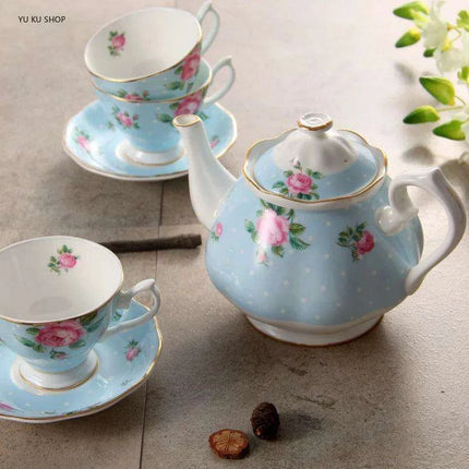 Elegant European Bone China Coffee and Tea Set - Deluxe Porcelain Pot, Cups, and Saucers Collection - Très Elite