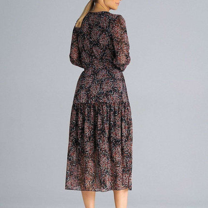 Elegant Everyday Dress with Curve-Enhancing Fit - Très Elite