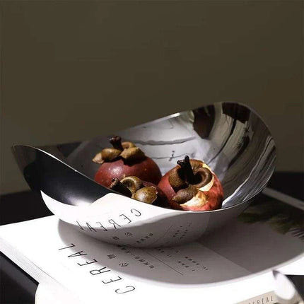 Elegant Extra-Large 304 Stainless Steel Serving Bowl for Stylish Entertaining and Home Accents - Très Elite
