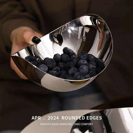 Elegant Extra-Large 304 Stainless Steel Serving Bowl for Stylish Entertaining and Home Accents - Très Elite