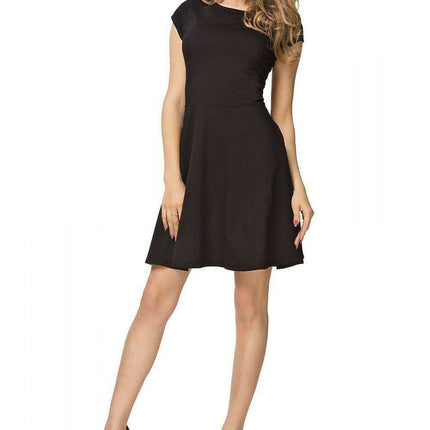 Elegant Flare Dress with Boat Neck for Effortless Summer Style - Très Elite