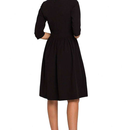 Elegant Flared Midi Dress - Très Elite