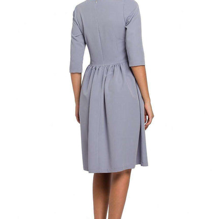 Elegant Flared Midi Dress - Très Elite