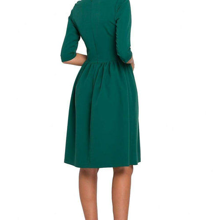 Elegant Flared Midi Dress - Très Elite
