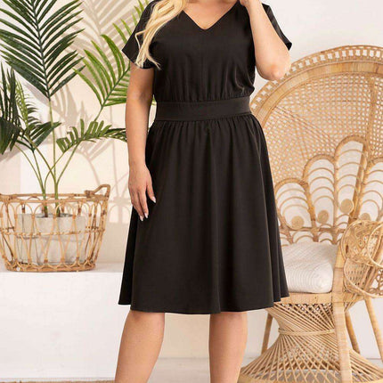 Elegant Flared Midi Dress: Karko Plus Size Charm - Très Elite