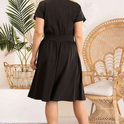 Elegant Flared Midi Dress: Karko Plus Size Charm - Très Elite