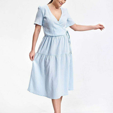 Elegant Flared Midi Envelope Dress with Short Sleeves and Chic Accents - Très Elite