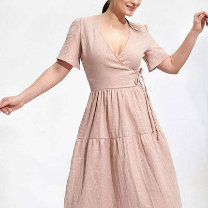 Elegant Flared Midi Envelope Dress with Short Sleeves and Chic Accents