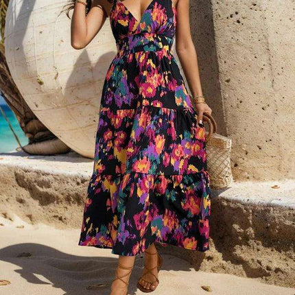 Elegant Floral Backless A-line Dress with Sophisticated Slit Detail - Très Elite