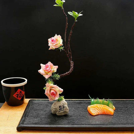 Elegant Floral-Inspired Sushi Serving Set for Luxurious Dining - Très Elite
