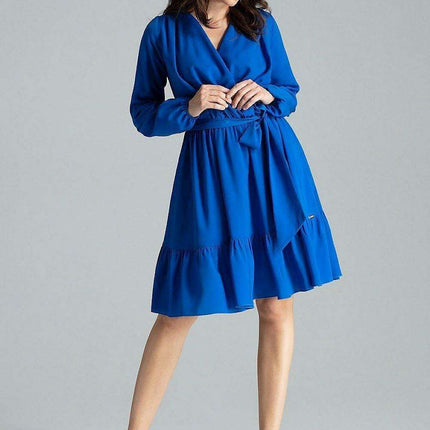 Elegant Floral Midi Dress with Stylish Envelope Neckline - Très Elite
