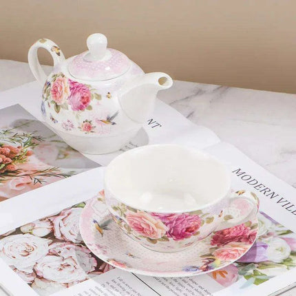 Elegant Floral Porcelain Tea Set for the Sophisticated Tea Connoisseur - Très Elite