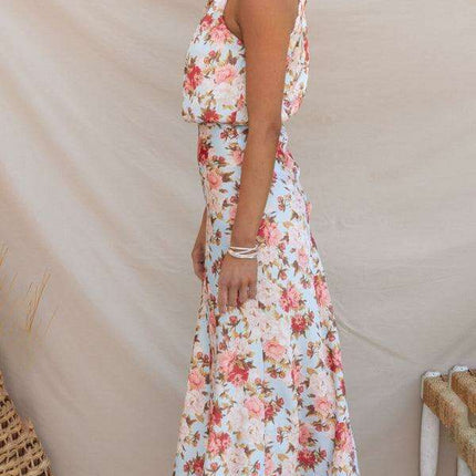 Elegant Floral Satin Halter Neck Dress - Women's Fashion Statement - Très Elite