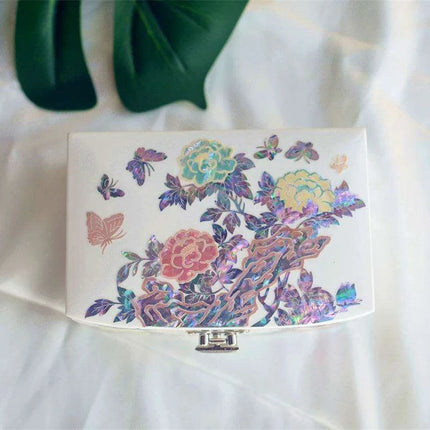 Elegant Floral and Butterfly Mother of Pearl Jewelry Box - Perfect Gift for Her on Any Special Occasion - Très Elite
