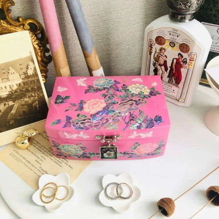 Elegant Floral and Butterfly Mother of Pearl Jewelry Box - Perfect Gift for Her on Any Special Occasion- Très Elite- Très Elite