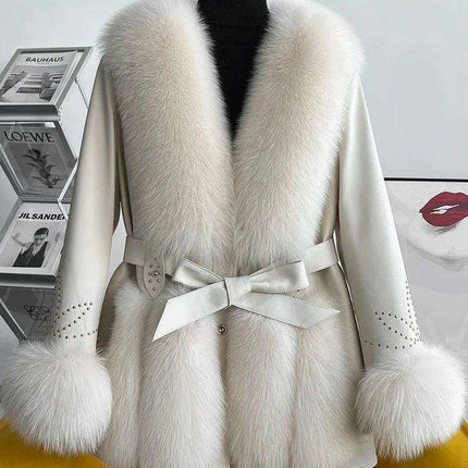 Elegant Fox Fur-Accented Winter Jacket: The Ultimate in Warmth and Style