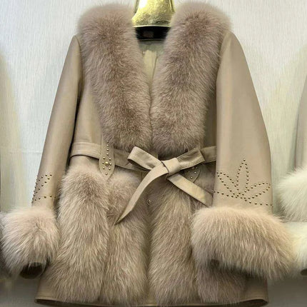 Elegant Fox Fur-Accented Winter Jacket: The Ultimate in Warmth and Style