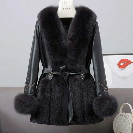 Elegant Fox Fur-Accented Winter Jacket: The Ultimate in Warmth and Style - Très Elite