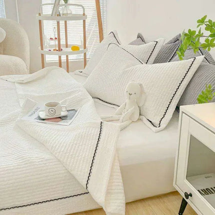 Elegant French-Style Summer Quilt Set with Bubble Yarn - Skin-Friendly - Très Elite
