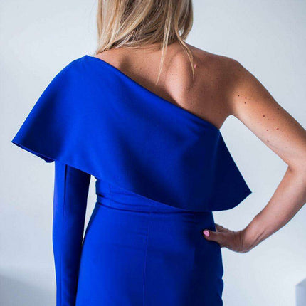 Elegant Frilled Neckline Evening Gown - Très Elite