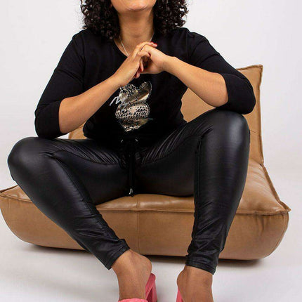 Elegant Front-Embellished Blouse for Effortless Glamour - Très Elite