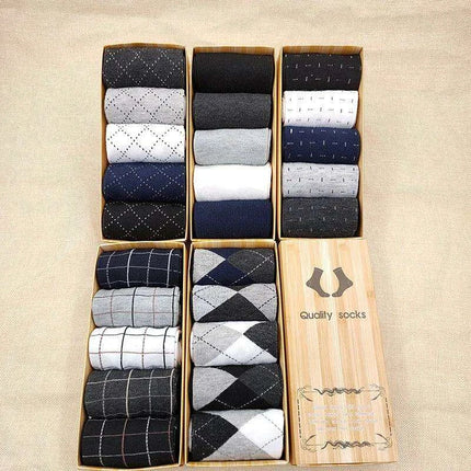 Elegant Gift Box Set of 5 Pairs of Cozy Men's Medium Tube Socks - Très Elite