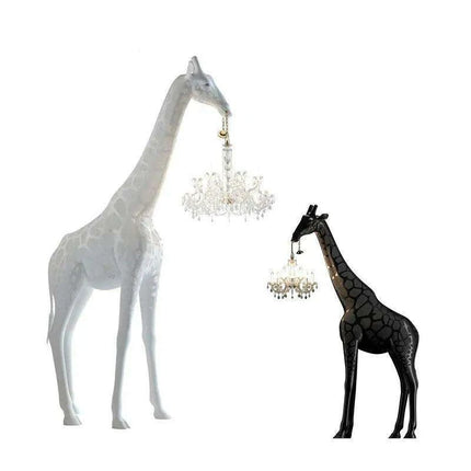 Elegant Giraffe Standing Lamp - Très Elite