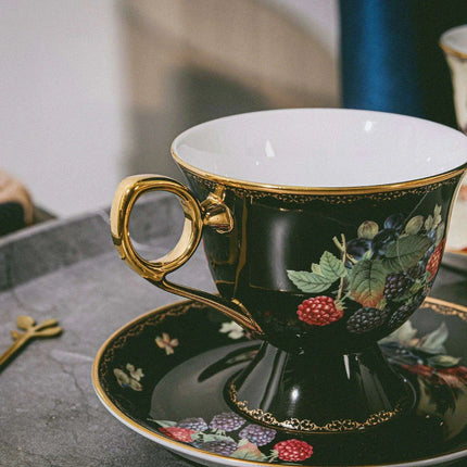 Elegant Gold-Accented Bone China Coffee Cup Set - Très Elite