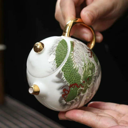 Elegant Gold-Accented White Ceramic Tea Set for a Luxurious Brewing Experience - Très Elite