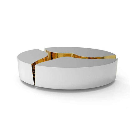 Elegant Gold-Finished Stainless Steel Coffee Table: A Stylish Addition for Modern Interiors - Très Elite