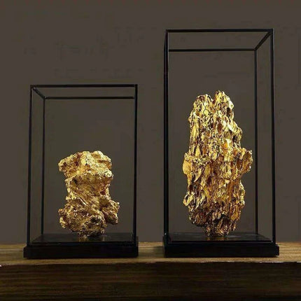 Elegant Golden Mountain Resin Tabletop Accents for Luxurious Living Spaces - Très Elite