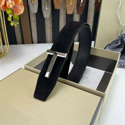 Elegant Grey Leather Belt with Classic Brass T Buckle - A Must-Have for Men - Très Elite