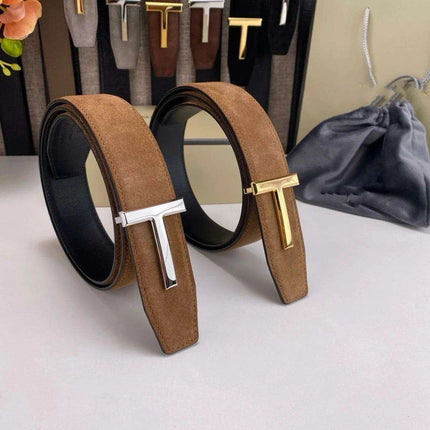 Elegant Grey Leather Belt with Classic Brass T Buckle - A Must-Have for Men - Très Elite