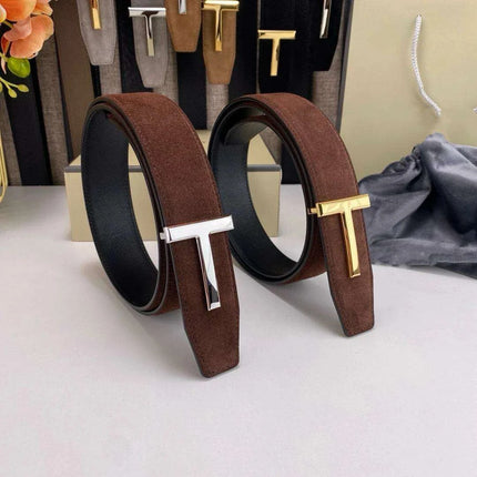 Elegant Grey Leather Belt with Classic Brass T Buckle - A Must-Have for Men - Très Elite
