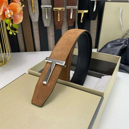 Elegant Grey Leather Belt with Classic Brass T Buckle - A Must-Have for Men - Très Elite