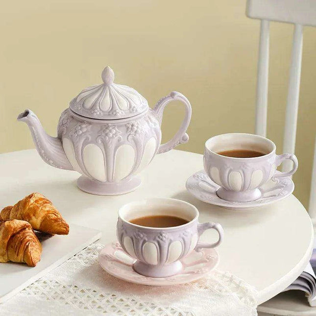 Elegant Handcrafted Ceramic Teapot: The Ultimate Tea Experience