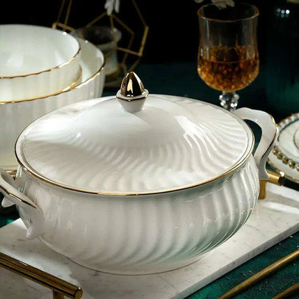 Elegant Handcrafted Gold-Accented Bone China Dinnerware Set - Très Elite