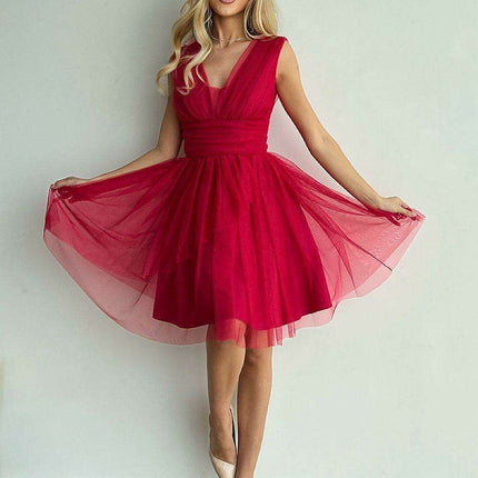Elegant Heart-Embellished Formal Dress - Très Elite