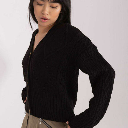 Elegant Heart-Embellished Knit Cardigan - Très Elite