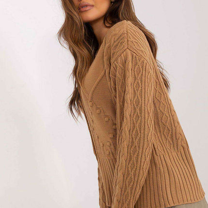 Elegant Heart-Embellished Knit Cardigan - Très Elite