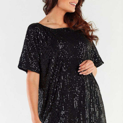 Elegant Heart Neckline Evening Gown - Crafted in Poland - Très Elite