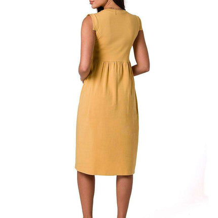 Elegant Holiday Midi Dress with Elevated Waistline - Très Elite